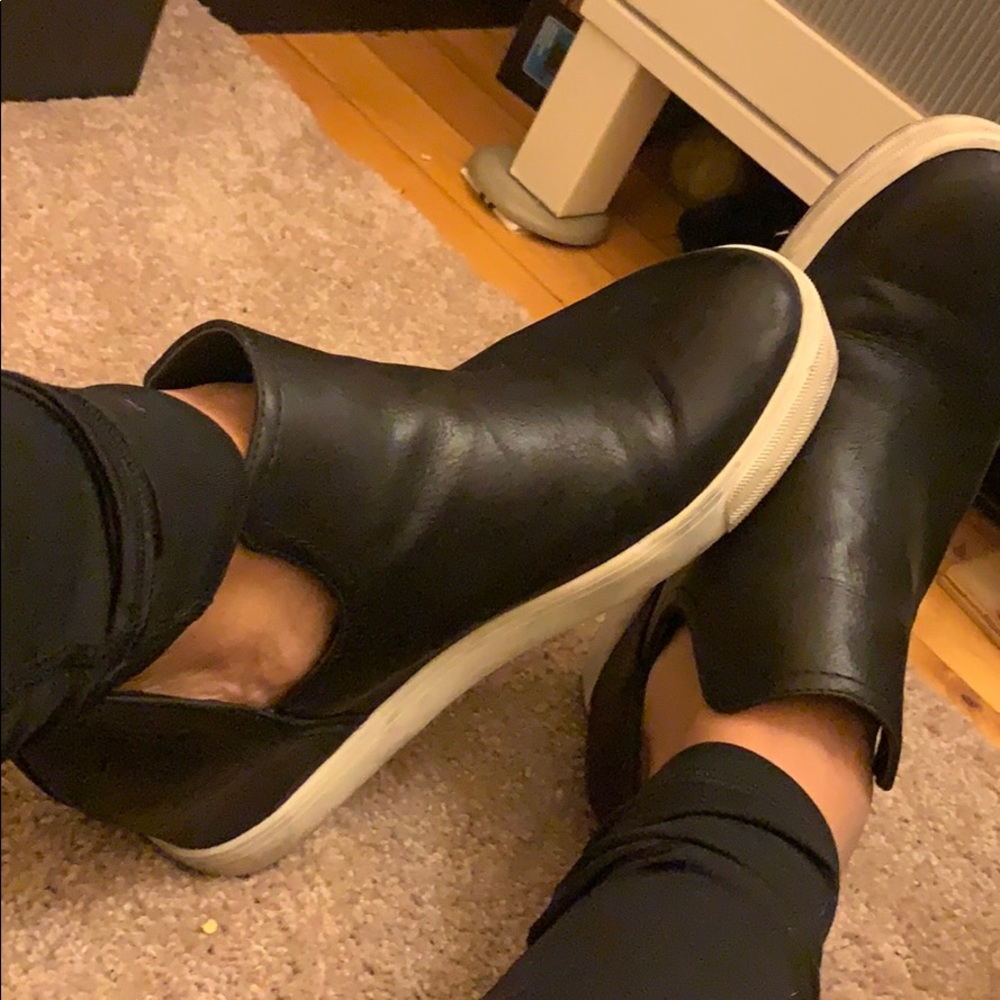 Shoes - Picture 2 of 2